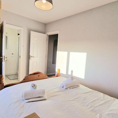 Cosy 3 Bedroom All Ensuites Galway Zewnętrze zdjęcie